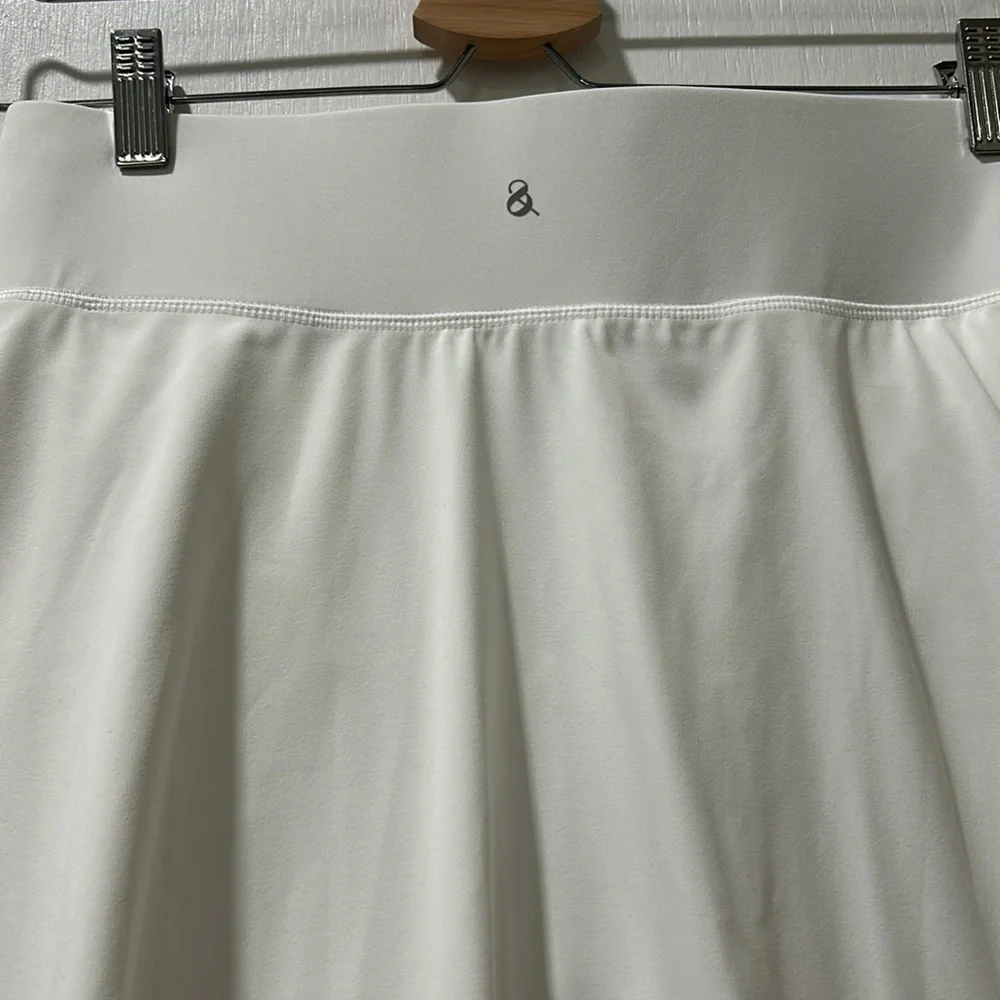 LOU & GREY WOMENS STRIPED LUVSTRETCH OVERLAP SKORT WHITE Sz SMALL - Picture 6 of 12